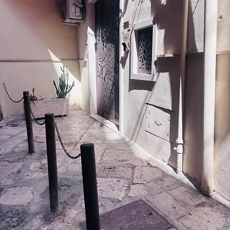 ベッド・アンド・ブレックファスト La Casa Di Toto *